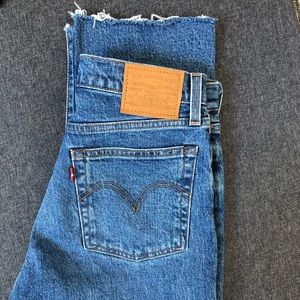 Levi’s | Wedgie Straight Jeans